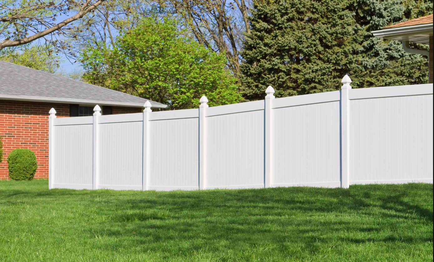 You are currently viewing 5 Reasons for Vinyl Fence Installation in Buffalo, NY